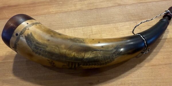 L-1 Scrimshaw Eagle Powder Horn